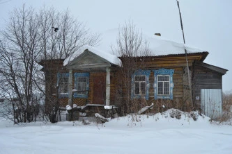 Аукцион по продаже земельного участка площадью 290 кв. м и нежилого здания площадью 62,9 кв. м, расположенных по адресу: Свердловская область, р-н. Нижнесергинский, с. Кленовское, ул. Ленина, д. 84.